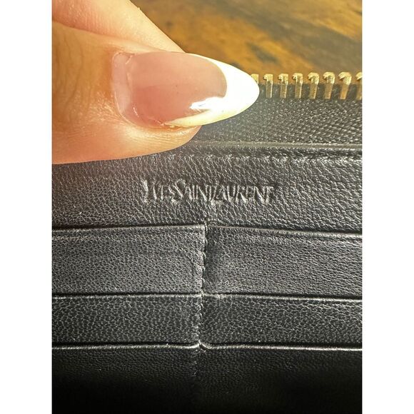 Yves Saint Laurent “Postcard” Black Patent Leather Zip Wallet | Vintage YSL 2011 - Picture 5 of 16
